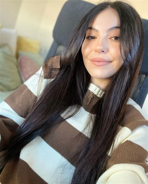 Erica (@ericatwitch) • Instagram photos and videos.